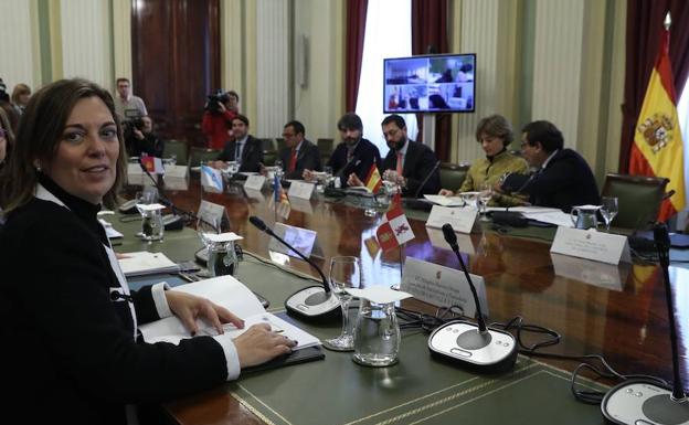 La consejera de Agricultura y Ganadería y portavoz de la Junta de Castilla y León, Milagros Marcos (izquierda), participa en un Consejo Consultivo de Política Agraria para Asuntos Comunitarios celebrado en abril.