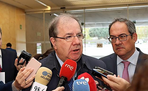 El presidente de la Junta, Juan Vicente Herrera, se ha mostrado muy crítico con el anuncio de ETA.