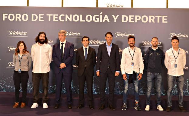 Lourdes Oyarbide, Regino Hernández, Miguel Ángel Gil Marín, José María Álvarez-Pallete, Rafa Nadal, Chema Martínez, Alejandro Valverde y Javier Gómez Noya. 