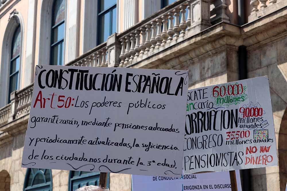 Fotos: Manifestación en defensa de las pensiones