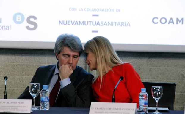 Ángel Garrido y Cristina Cifuentes.