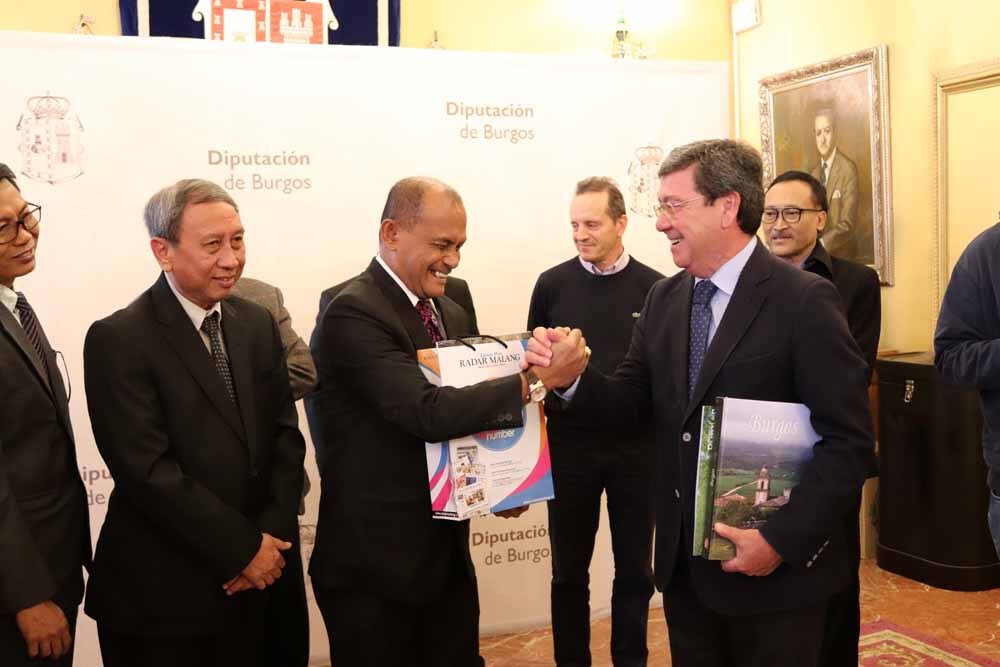 Fotos: Visita de la delegación de Java Oriental a Burgos en imágenes