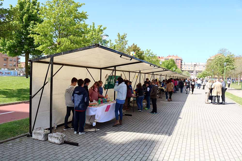 Fotos: En imágenes la 12º Feria Pequeños Emprendedores