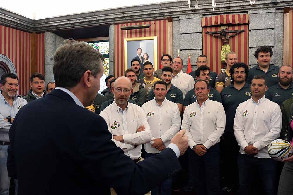 Fotos: El Ubu Colina Clinic celebra su histórico ascenso en el Ayuntamiento, en imágenes