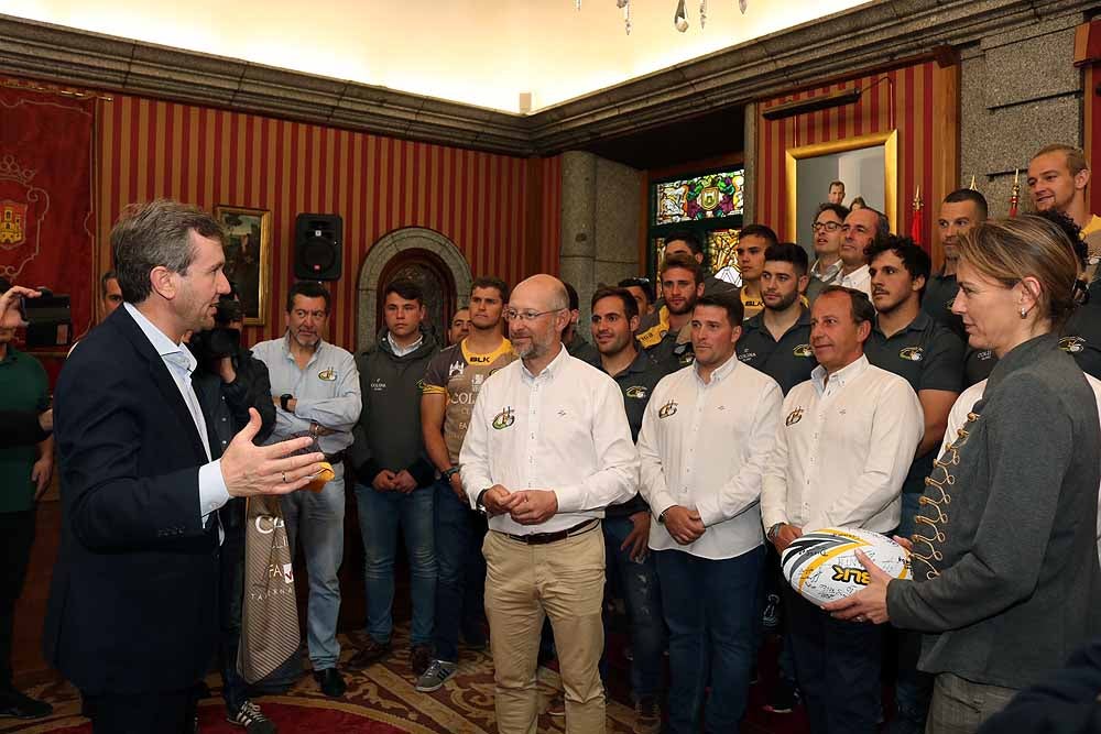 Fotos: El Ubu Colina Clinic celebra su histórico ascenso en el Ayuntamiento, en imágenes