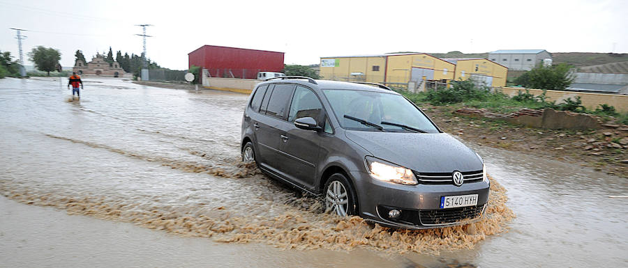 Fotos: Una tormenta inunda las calles de La Seca