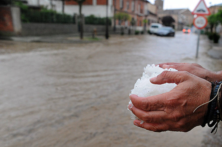 Fotos: Una tormenta inunda las calles de La Seca