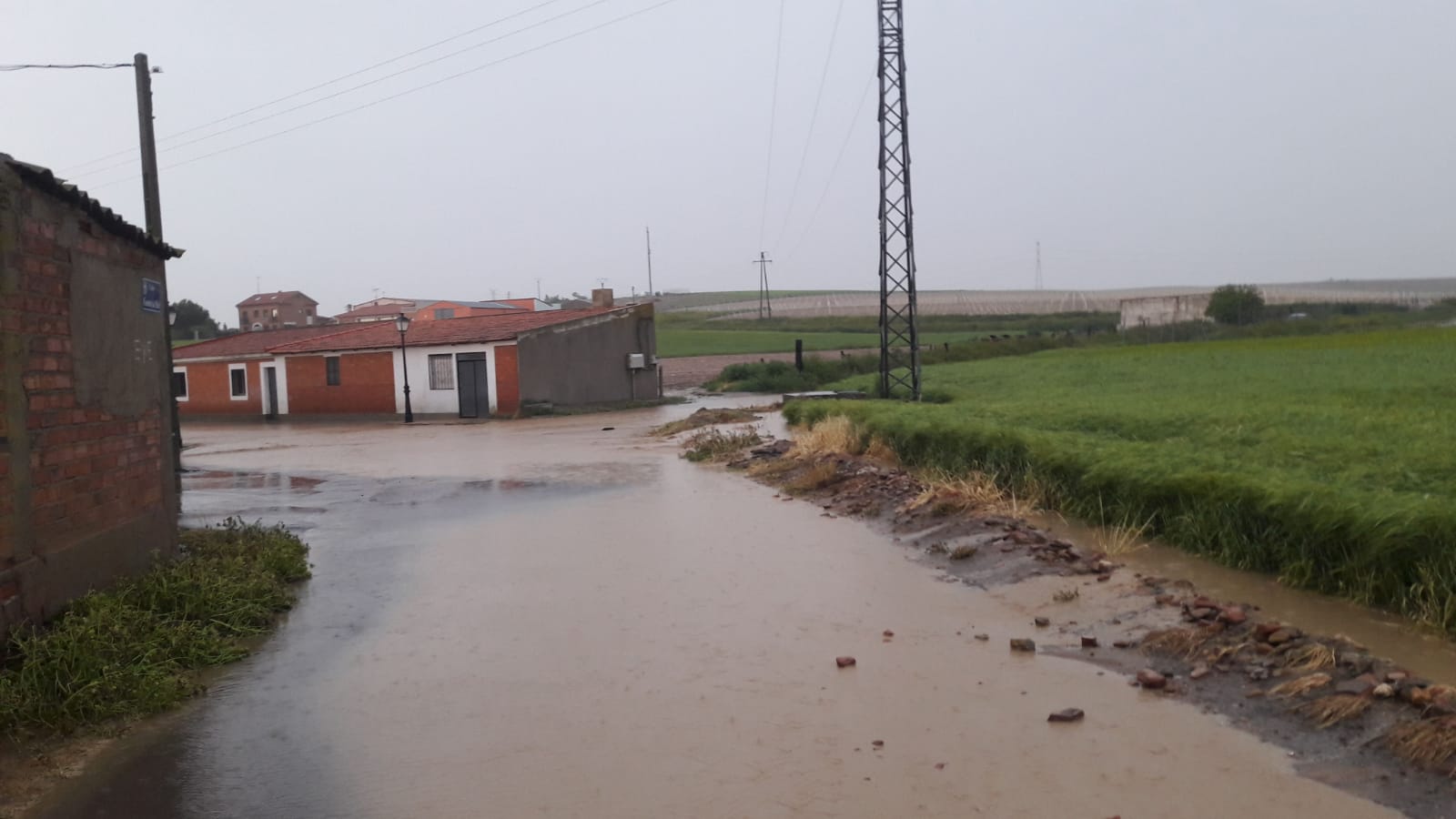 Fotos: Una tormenta inunda las calles de La Seca