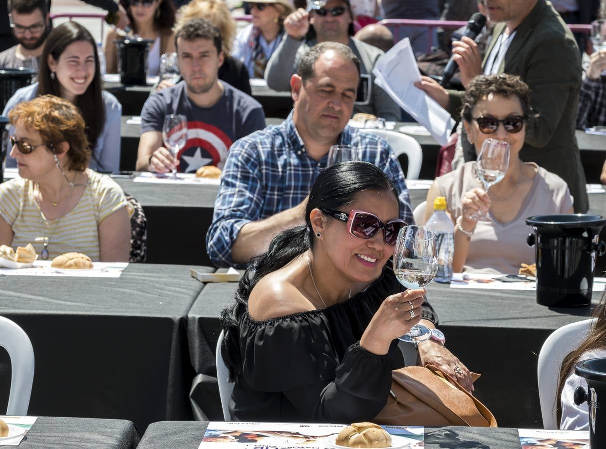 Fotos: Cata del sábado por la mañana en la feria &#039;Valladolid, Plaza Mayor del Vino&#039;