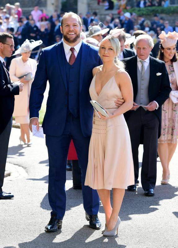 el jugador de fútbol inglés James Haskell y su mujer, Chloe Madeley.