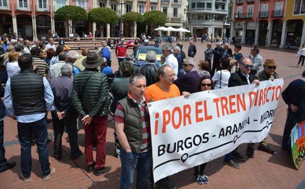 Un sábado más, la Plaza Mayor de Burgos ha acogido la reivindicación.