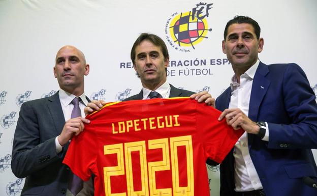 Julen Lopetegui seguirá al frente de la selección hasta 2020. 