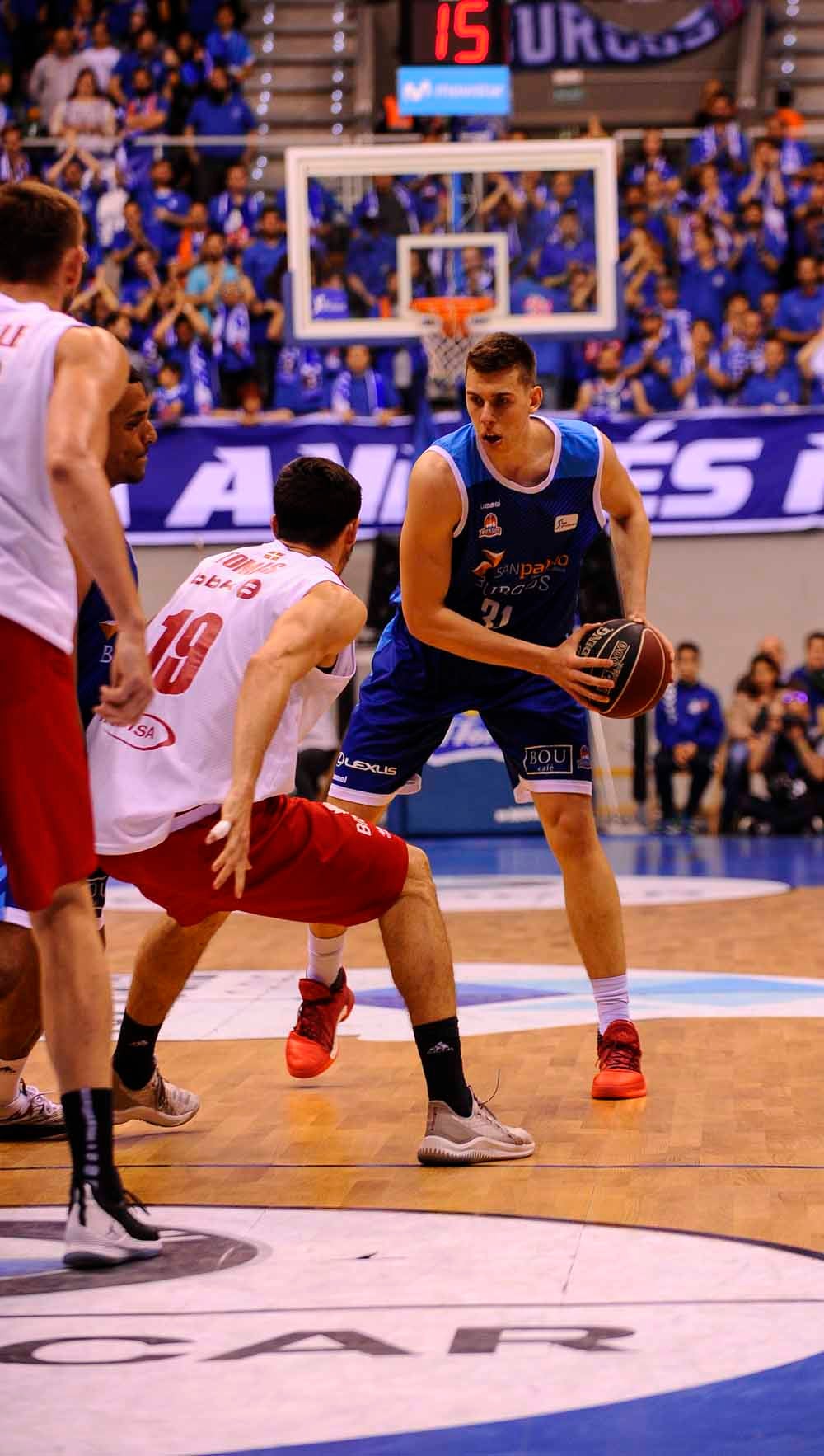 Fotos: Las mejores imágenes del San Pablo RETAbet Bilbao Basket