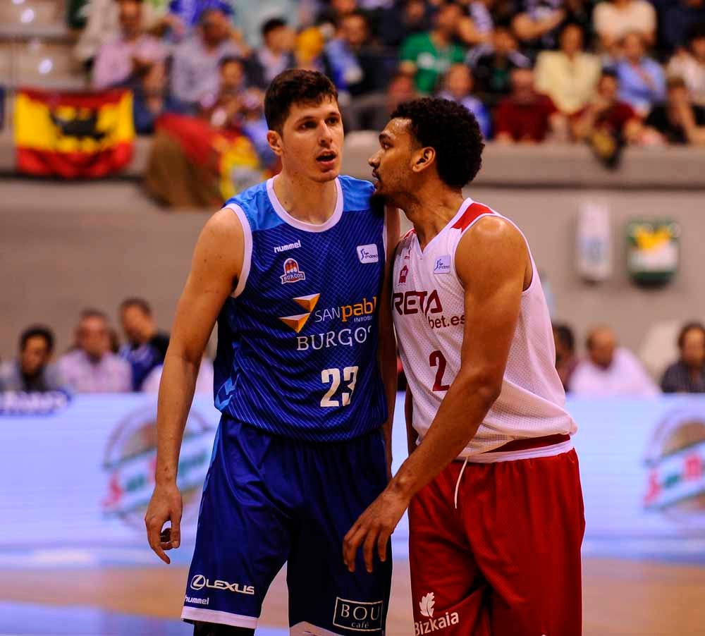 Fotos: Las mejores imágenes del San Pablo RETAbet Bilbao Basket
