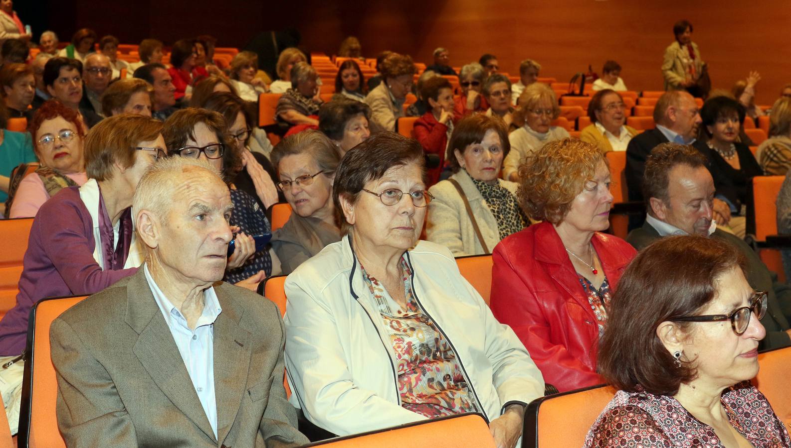 El especialista en reumatología repasó las principales patologías que afectan a la población según su edad y naturaleza