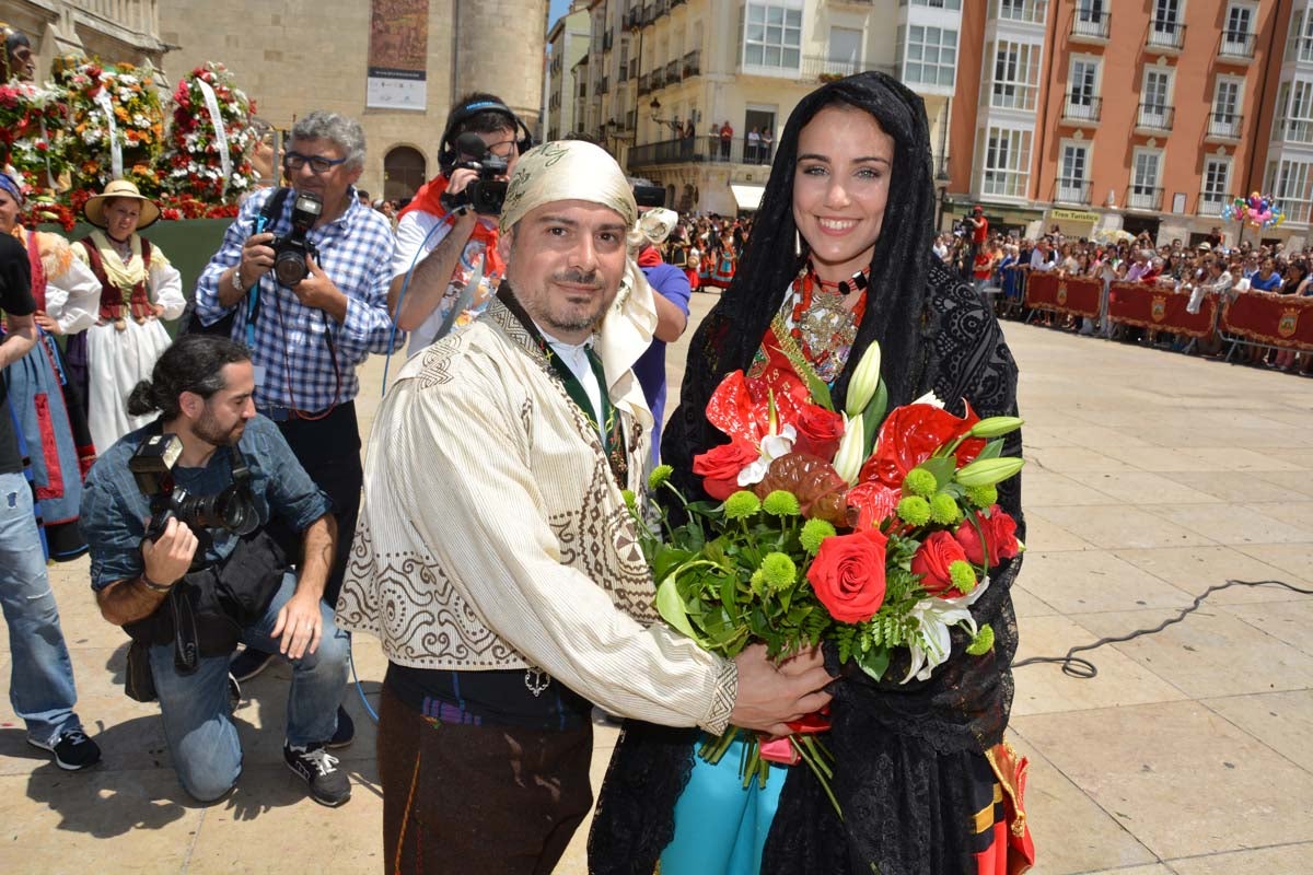 Fotos: Ofrenda Floral a Santa María La Mayor