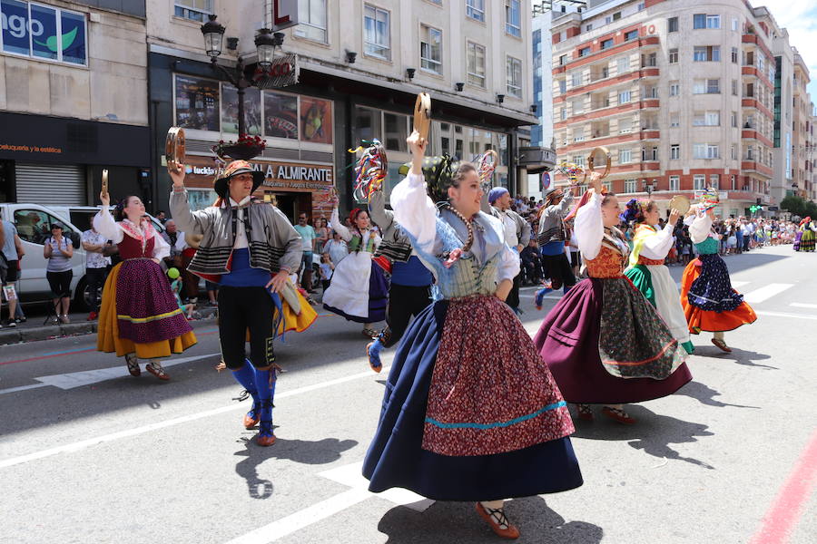 Fotos: Cabalgata de las fiestas de San Pedro y San Pablo