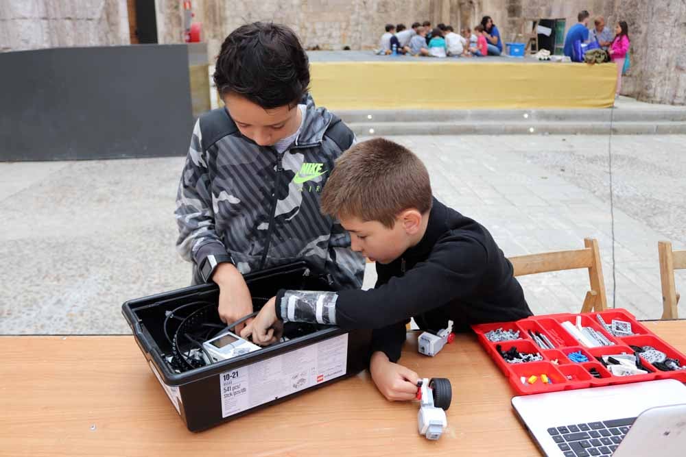 Fotos: Así han trabajado los niños en los talleres de Robotix