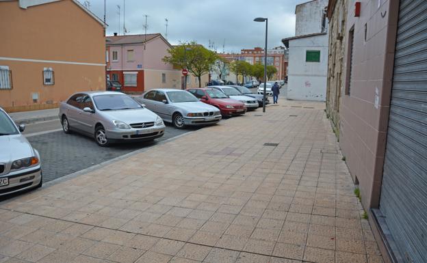 Muchos vecinos se han enterado de la noticia al ver la esquela.