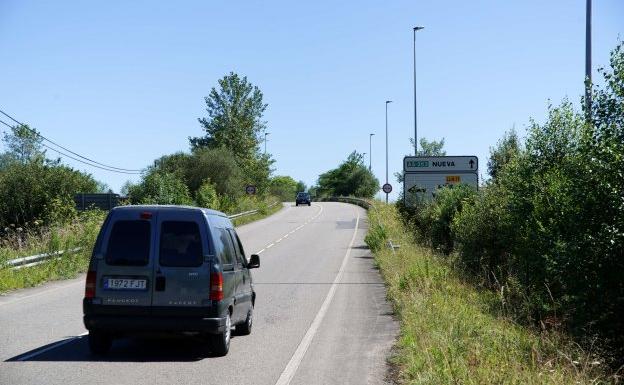 Cs apuesta por el herbicida para luchar contra la maleza de los arcenes de las carreteras