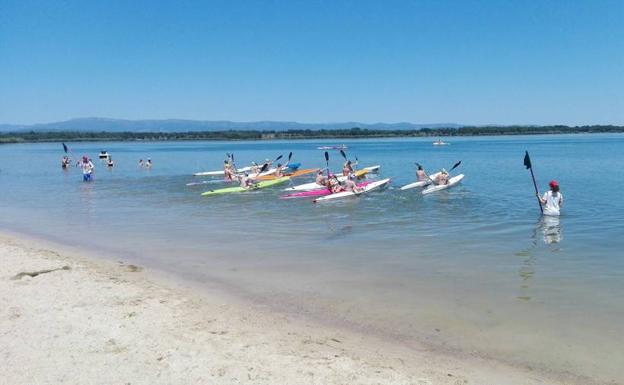 Playa del embalse de Villardeciervos. 