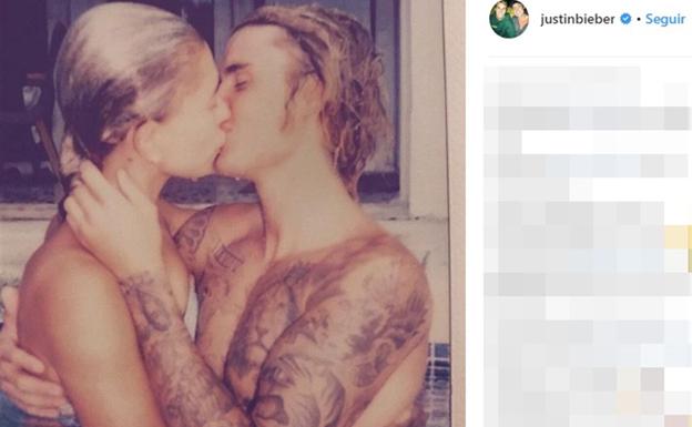 El famoso beso de Justin Bieber y Hailey Baldwin. 