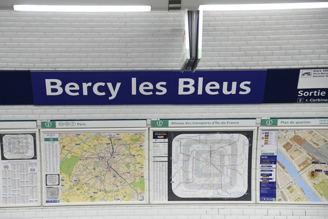 El Metro de PArís ha cambiado por un día el nombre de sus estaciones apra honrar a los campeones del mundo