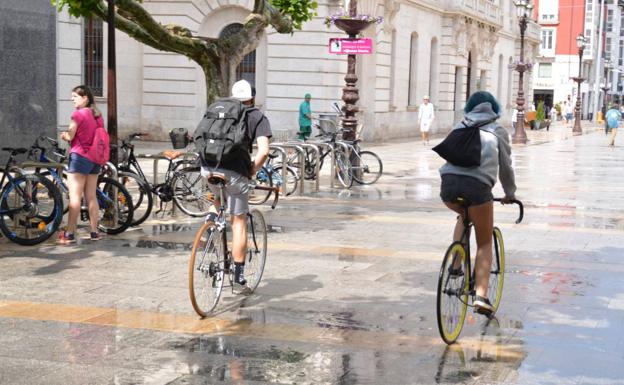 Las bicicletas deberán circular por zonas específicas.