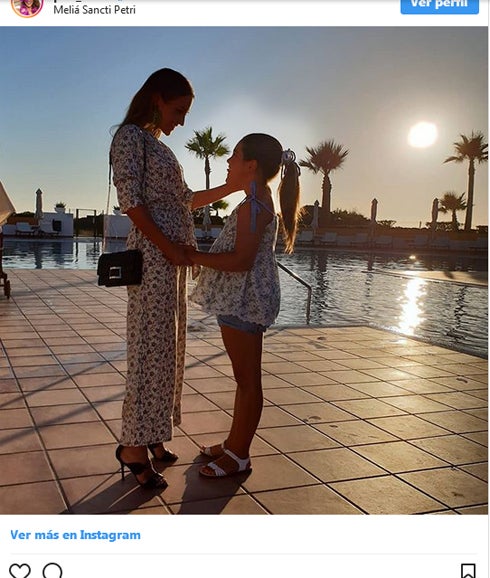 Paula junto a su hija Daniella. 