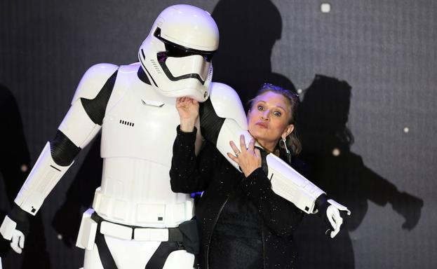 Carrie Fisher posa en 2015. 