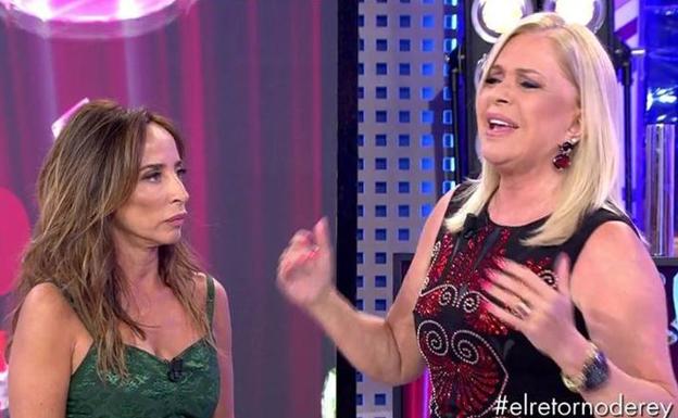 Bárbara Rey (dcha.) junto a María Patiño en 'Sábado Deluxe'. 