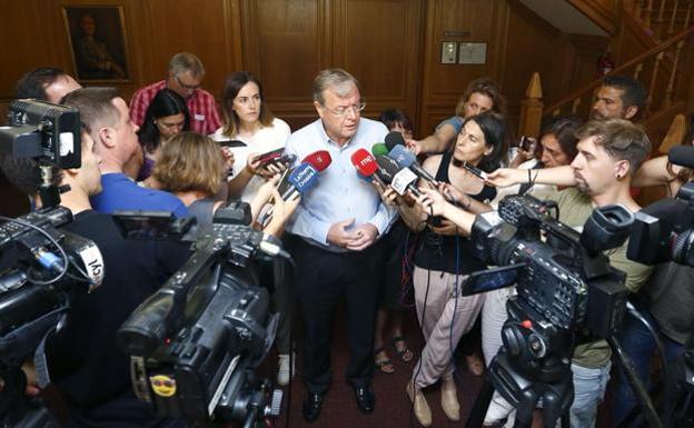 Antonio SIlván, este jueves, durante su rueda de prensa