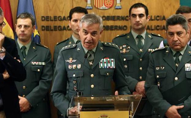 El coronel Manuel Sánchez Corbí (centro). 