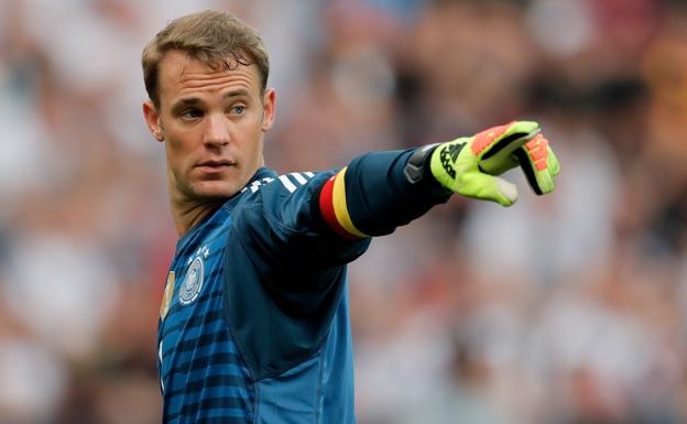 Neuer, en un partido con la selección alemana