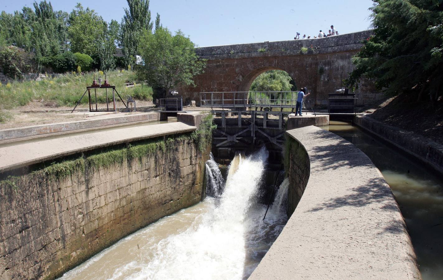 Esclusa del Canal de Castilla a la altura Ribas de Campos.