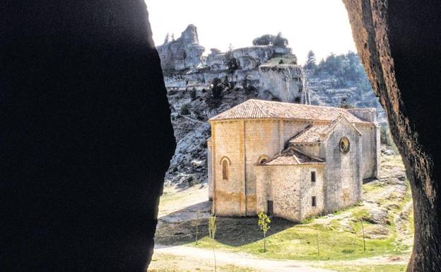 La ermita del Cañón del Río Lobos. 