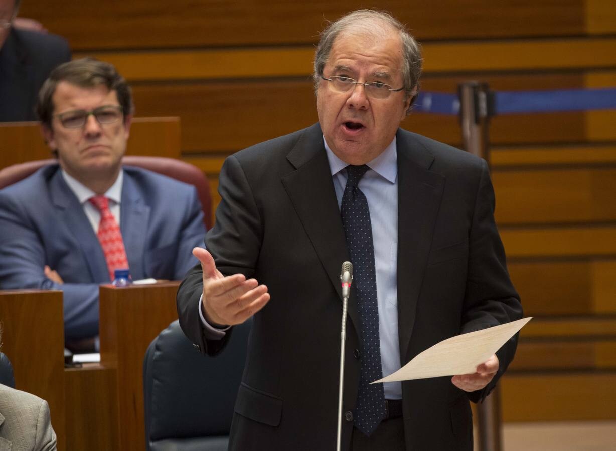 Fotos: Pleno en las Cortes de Castilla y León