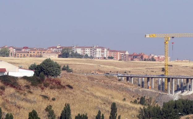 Viaducto sobre el arroyo Roduelos, en la zona afectada. 