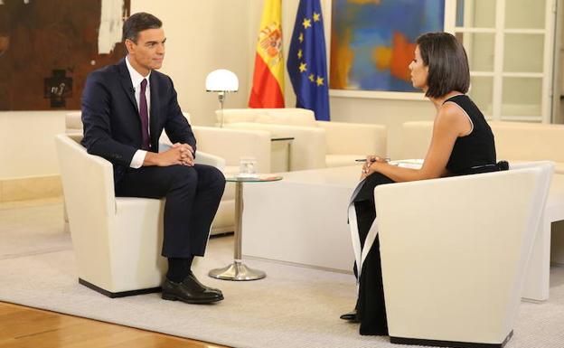 Pedro Sánchez y Ana Pastor.