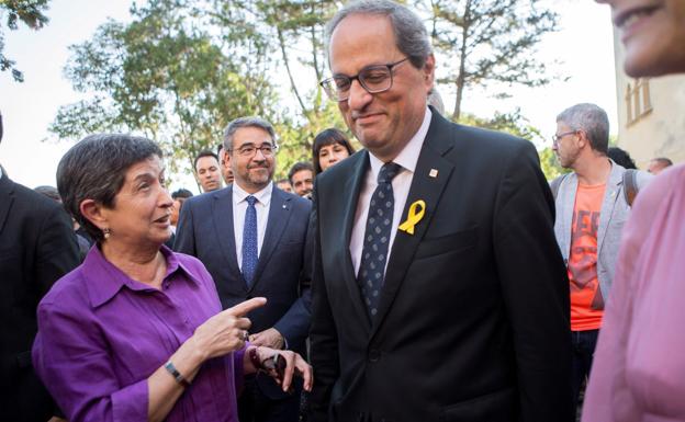 Teresa Cunillera (i), delegada del Gobierno en Cataluña, junto a Quim Torra.
