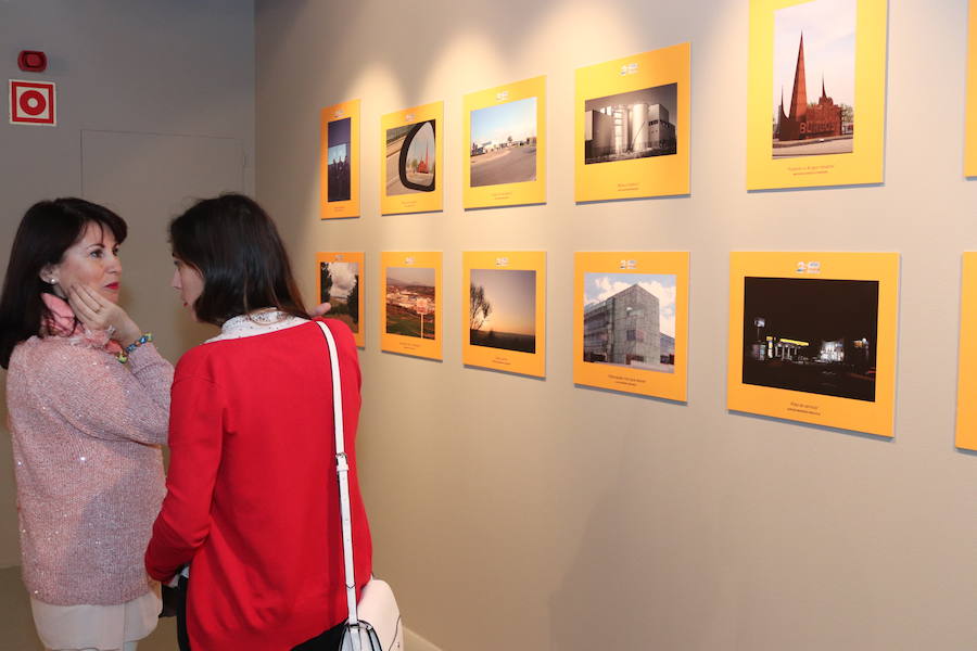 Fotos: La Asociación de Empresarios del Polígono de Villalonquéjar inaugura en CajaCírculo su exposición conmemorativa