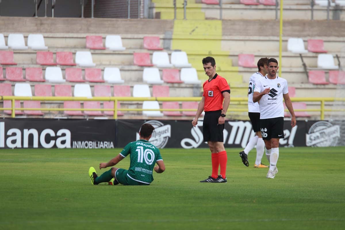 Fotos: EL Burgos CF - Coruxo FC, en imágenes