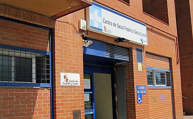 Fachada del actual centro de salud Federico García Lorca.