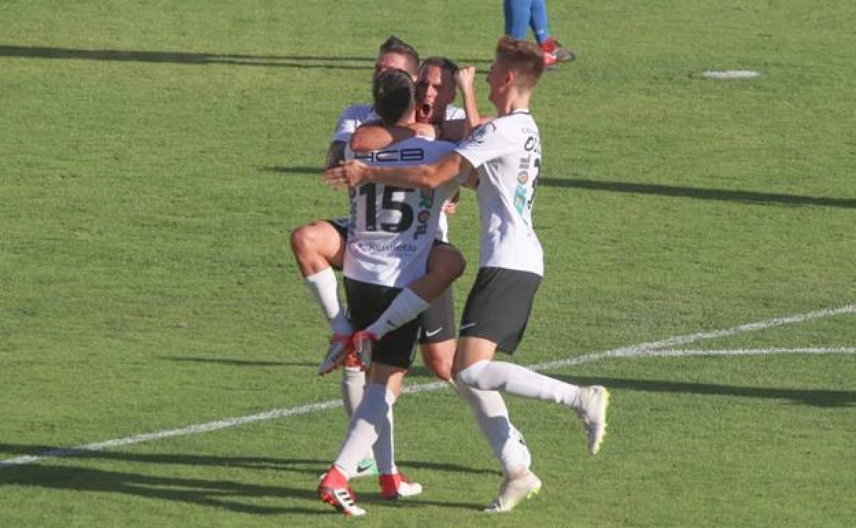 El Burgos consiguió ganar a domicilio. 