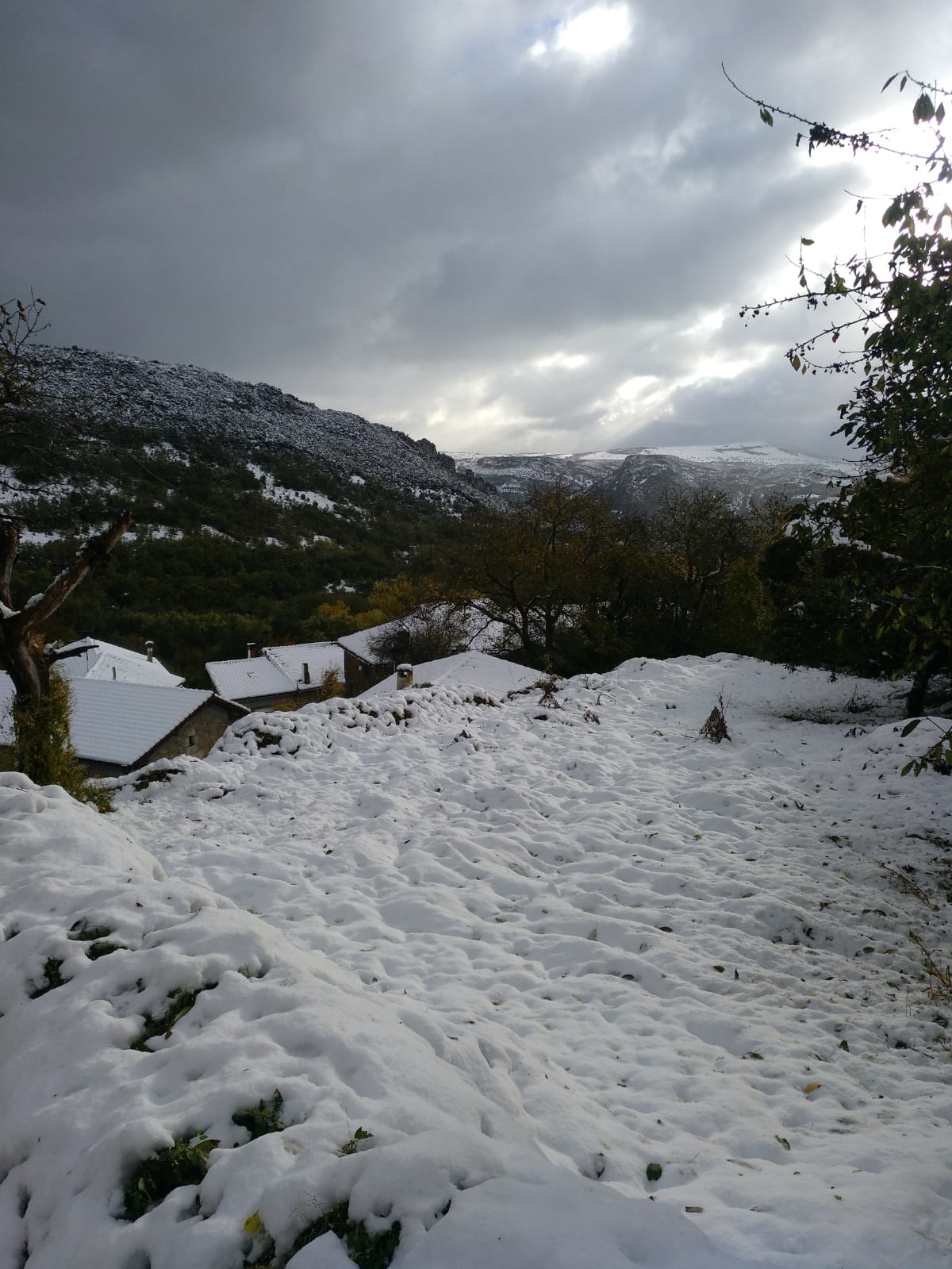 Las temperaturas continúan siendo gélidas estos días pero la alerta por nieve empieza a diluirse
