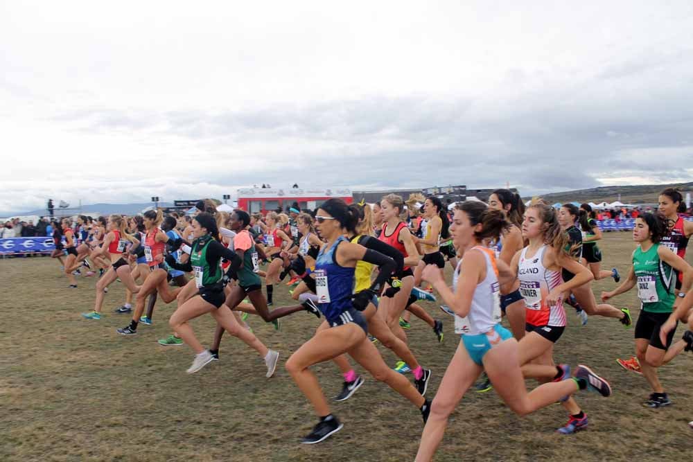 Fotos: Los mejores momentos de la carrera absoluta femenina