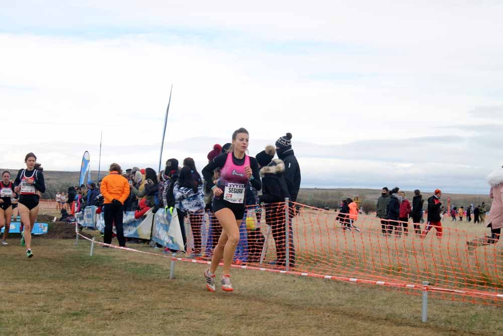 Fotos: Los mejores momentos de la carrera absoluta femenina