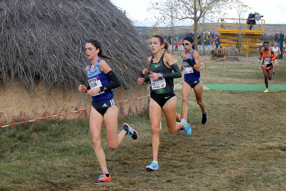 Fotos: Los mejores momentos de la carrera absoluta femenina