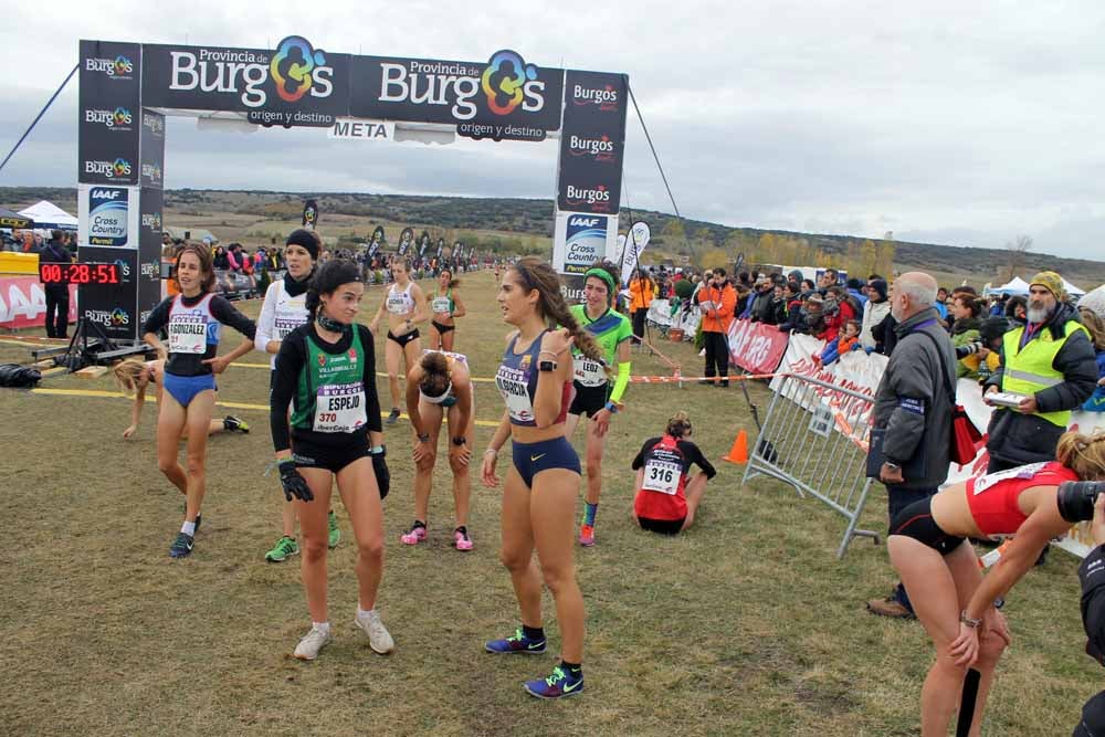 Fotos: Los mejores momentos de la carrera absoluta femenina