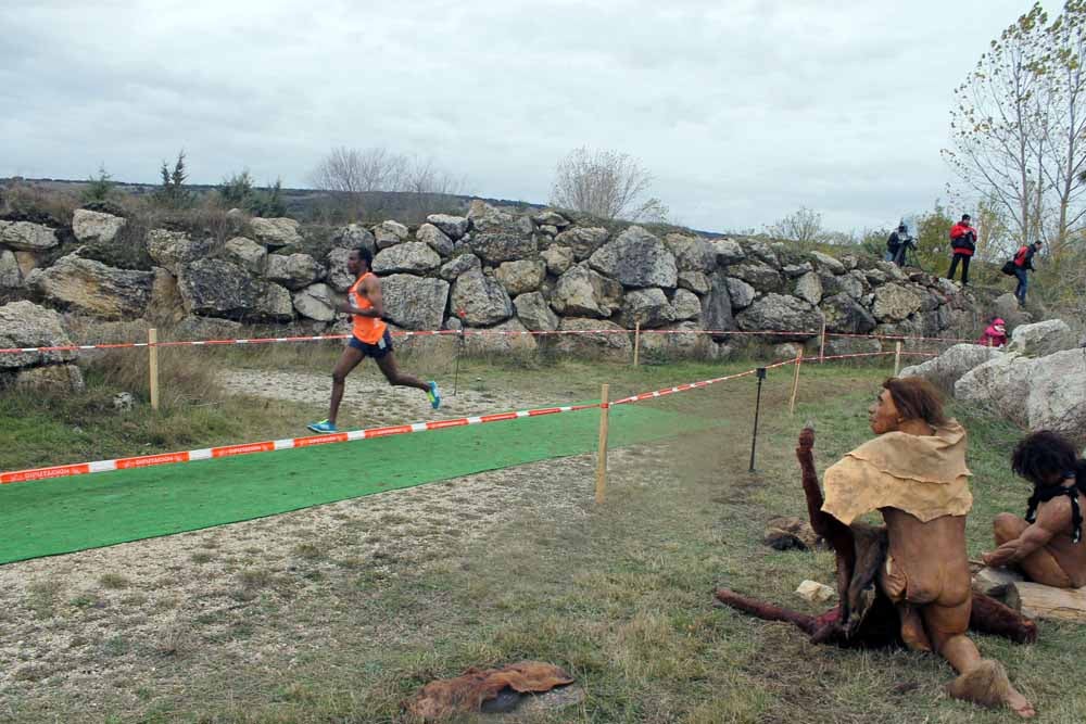 Fotos: Los mejores atletas del mundo en el Cross de Atapuerca